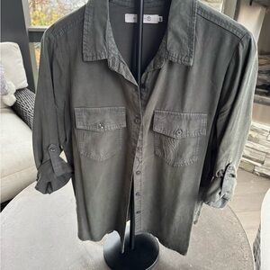 Petite Women’s Billy T Classic Shirt in Sage Green